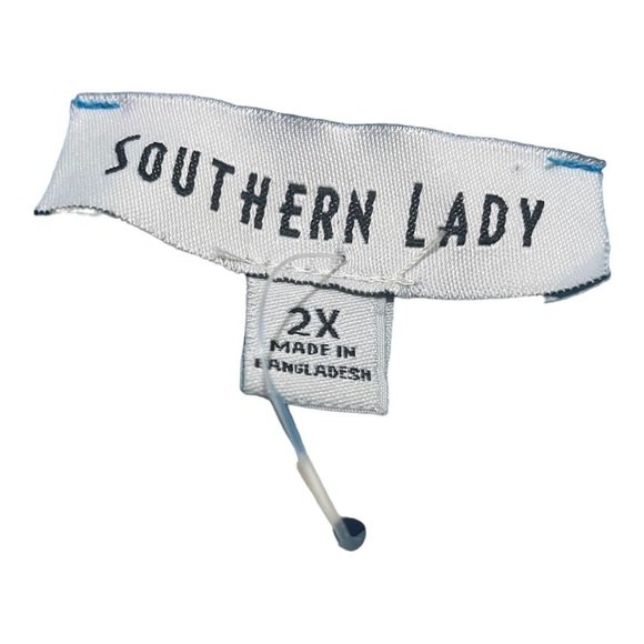 Southern lady quilted new plus size best front pockets. Light blue size 2X. - Picture 12 of 12